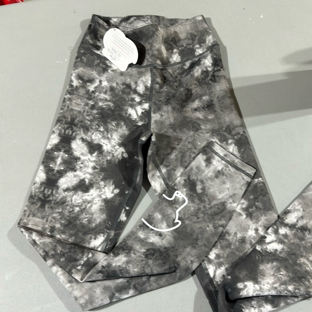 Ivory Ella leggings- NWT- full length